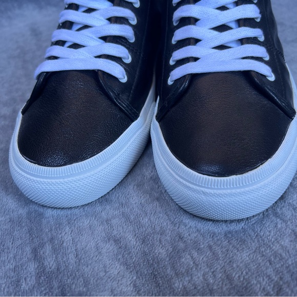 FRYE Gia Leather Platform Women’s Sneakers Sz 9 M Low Top Black Lace Up Casual - Picture 3 of 13